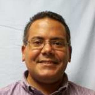 Uriel Nazario-Vidal, MD, Family Medicine, Middleburg, FL