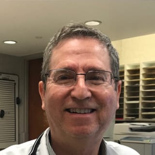 Kenneth Sternberger, MD, Internal Medicine, Huntingdon Valley, PA, Holy Redeemer Hospital