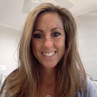 Elizabeth Ponchione, Acute Care Nurse Practitioner, New York, NY