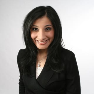 Sophia Saleem, MD, Ophthalmology, Mineola, NY, The Mount Sinai Hospital