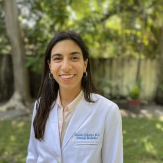 Daniela Iribarne, MD, Internal Medicine, Miami, FL