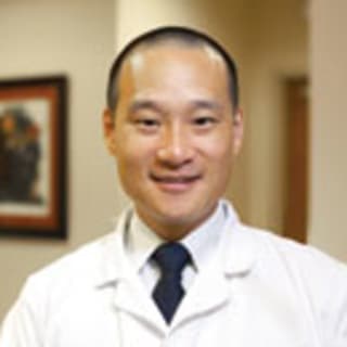 Edward Chen, MD, Family Medicine, Kirkwood, MO