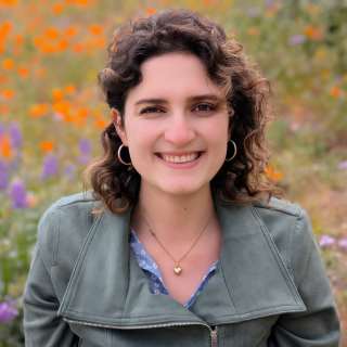 Ariella Farzan Nikou, MD