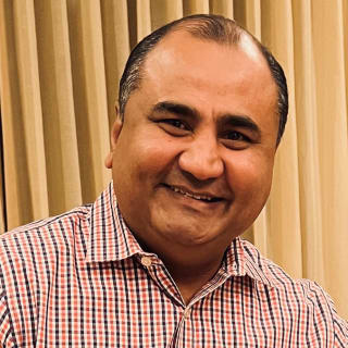 Zeeshan Khan, MD