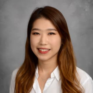 Yu Jin Hwang, Pharmacist, Chicago, IL