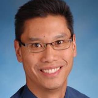 Hoyt Tong, MD, Family Medicine, Bakersfield, CA