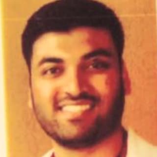 Aroon Tanveer, MD, Family Medicine, Grand Blanc, MI