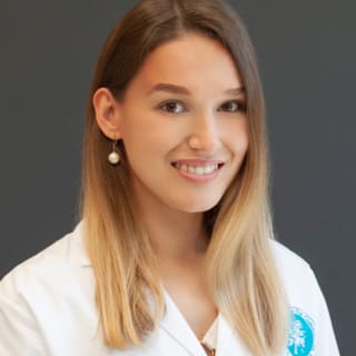 Alla Jusufi, MD, Internal Medicine, Naperville, IL