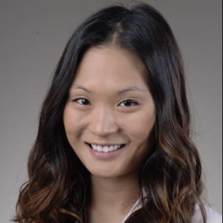 Hannah Yang, MD, Emergency Medicine, Mchenry, IL