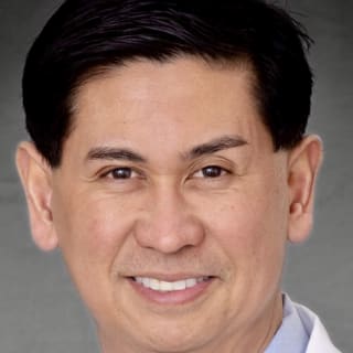 Michael Dela Torre, MD, Internal Medicine, Menomonee Falls, WI