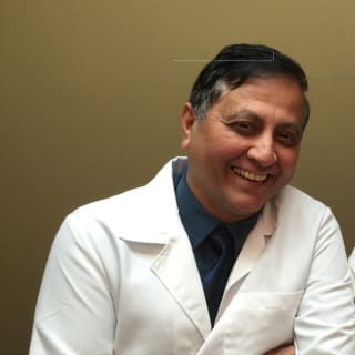 Abhijit Deshpande, MD, Internal Medicine, Tustin, CA