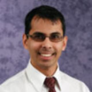 Vikas Mittal, MD, Internal Medicine, Roseville, MN