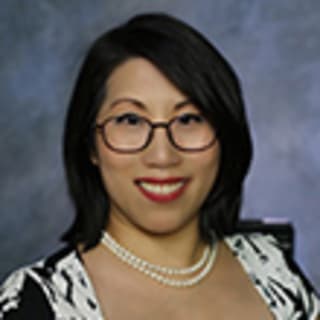 Dr. Daphne Sy, MD – Portland, OR | Internal Medicine