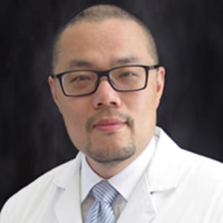 Man Shim, MD, Rheumatology, Costa Mesa, CA