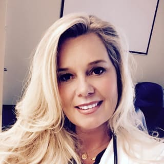 Kelly Schiro, Family Nurse Practitioner, Dallas, TX