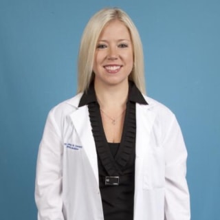 Jennifer Everett-Damewood, DO, Internal Medicine, Hendersonville, TN, TriStar Hendersonville Medical Center