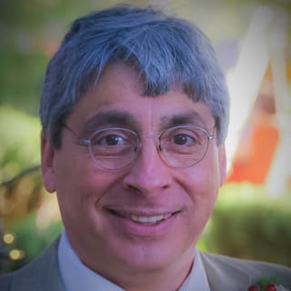 Enrique Gil, MD, Pulmonology, Redlands, CA