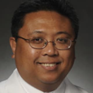 Ronnie-Vic Pasiliao, MD, Family Medicine, Arvin, CA