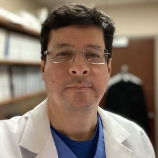 Patricio Escalante, MD, Pulmonology, Rochester, MN, Mayo Clinic Hospital - Rochester