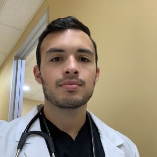 Roberto Fernandez, DO