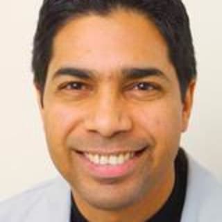 Naresh Thakur, MD, Internal Medicine, Chicago, IL, Northwestern Memorial Hospital