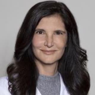 Faria Mahmood, MD, Internal Medicine, Redding, CT