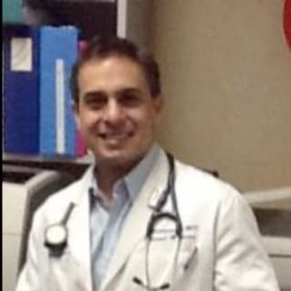 Raymond Giammanco, MD, Internal Medicine, Wailuku, HI, Maui Memorial Medical Center