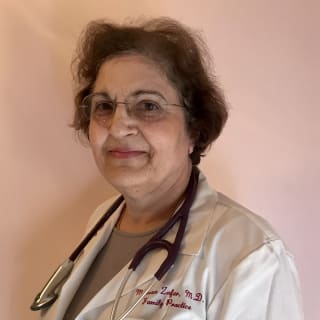 Mueeza Zafar, MD, Family Medicine, Wichita, KS