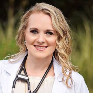 Brooke Luzzi, Family Nurse Practitioner, Calhoun, GA