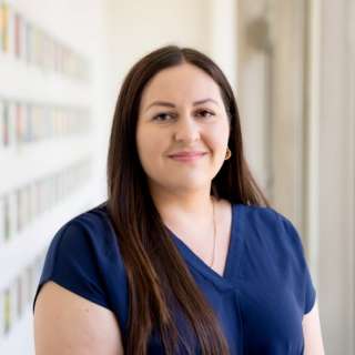 Alma Chavez, Pharmacist, Los Angeles, CA