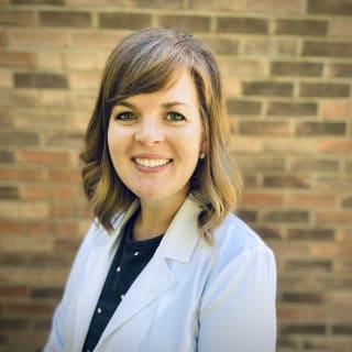 Sarah Sandoval, Family Nurse Practitioner, Creve Coeur, MO