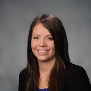 Amanda Regehr, MD, Internal Medicine, Geneva, IL