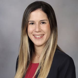 Priscila Santiago, MD, Internal Medicine, Rochester, MN