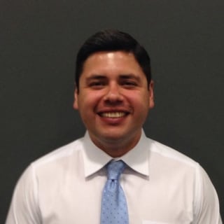 Oscar Estrada Paz, MD, Pulmonology, Santa Monica, CA, UCLA Medical Center-Santa Monica