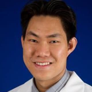 Justin Tong, MD, Internal Medicine, San Diego, CA