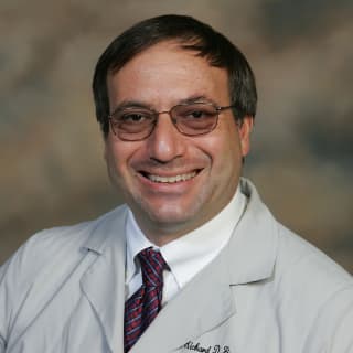 Richard Finegold, MD, Gastroenterology, Bedford Park, IL, Gottlieb Memorial Hospital