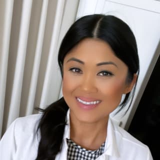 Erin Bombane, Family Nurse Practitioner, Los Angeles, CA