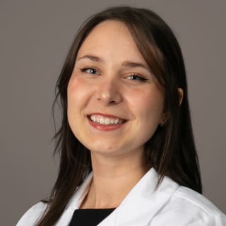 Julia Pedo freitas, MD, Resident Physician, Memphis, TN