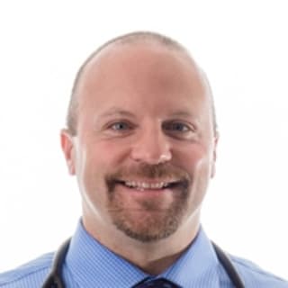 Adam Brooks, MD, Family Medicine, Bettendorf, IA