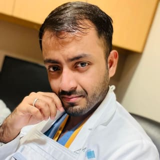 Mayukh Dey, MD, Internal Medicine, Great Neck, NY