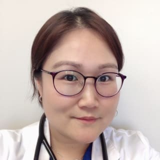 Jenny Hong, Adult Care Nurse Practitioner, Englewood Cliffs, NJ, Lenox Hill Hospital