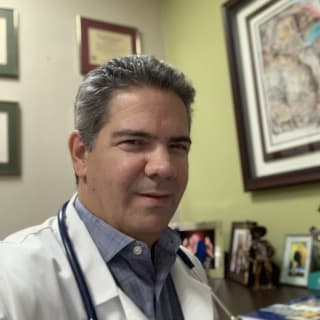 Jose Melendez, MD, Internal Medicine, Cabo Rojo, PR, Hospital Metropolitano San German