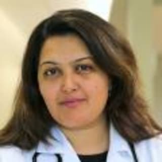 Nausheen Hassan, MD, Rheumatology, North Andover, MA