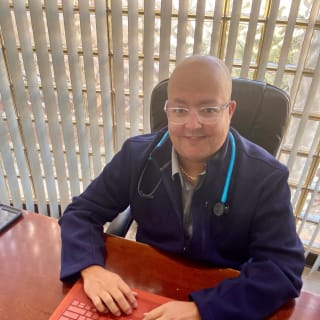 Roberto Morales, Nurse Practitioner, Kissimmee, FL