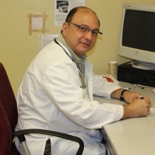 Denis Vilchez, MD, Family Medicine, Port St. Lucie, FL