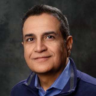 Aslam Khan, MD, Internal Medicine, Northfield, IL