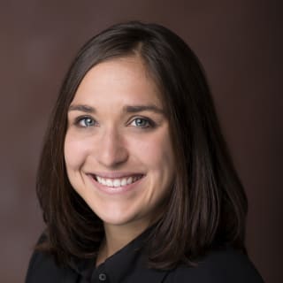Ashley Ceniceros, MD, Internal Medicine, Urbana, IL