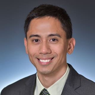 Abraham Tacang, MD, Rheumatology, Crestview Hills, KY