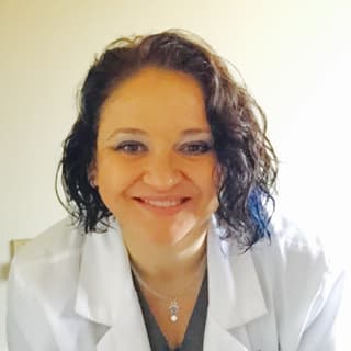 Camelia Wogu, MD, Family Medicine, Toppenish, WA