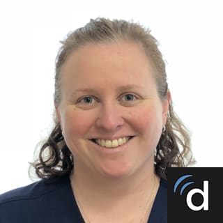 Laura Barrett, MD, Internal Medicine, Alexandria, VA